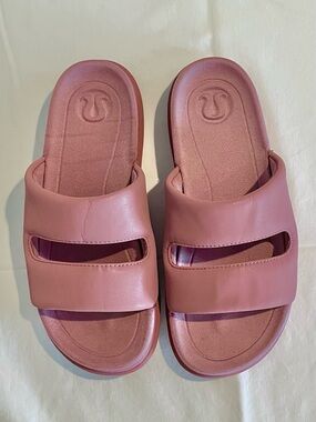 lululemon athletica Restfeel Mauve Pink Slide Sandals